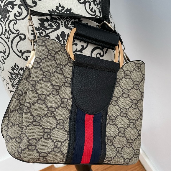 GD purse handbag - great to give your kids to play with to be like mom! - Picture 3 of 4